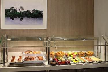 Celebrity Cruises, Celebrity Millenium, The Retreat Lounge 2, Copyrights - CEL.jpeg